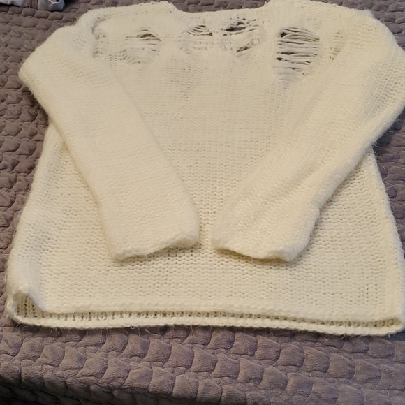 POSH SHOW. Anthro John + Jenn Distressed Sweater - Picture 8 of 8